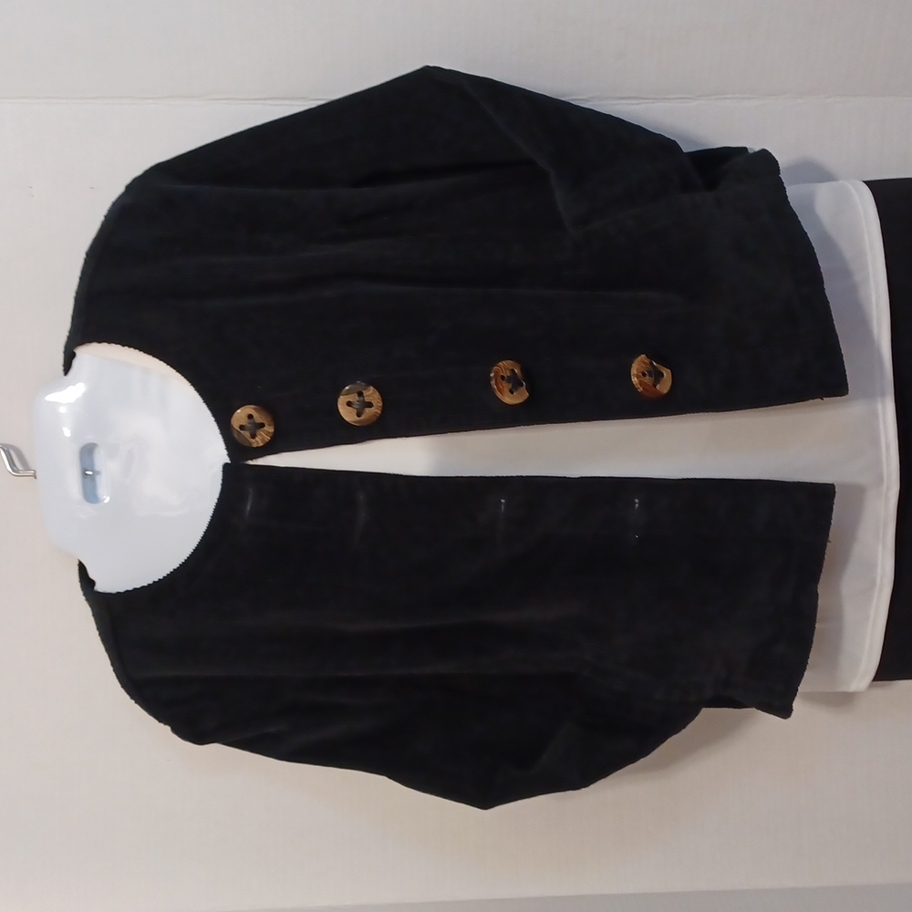 LAL Live a Little. Women Black Round Neck Corduroy Button Front Shacket.  S